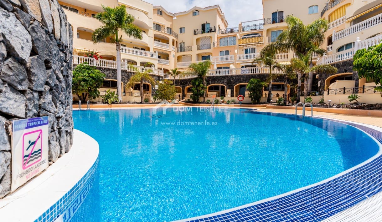 1 sovrum Lägenhet att hyra i Los Cristianos med pool - 1 250 € (Ref: 9657079)