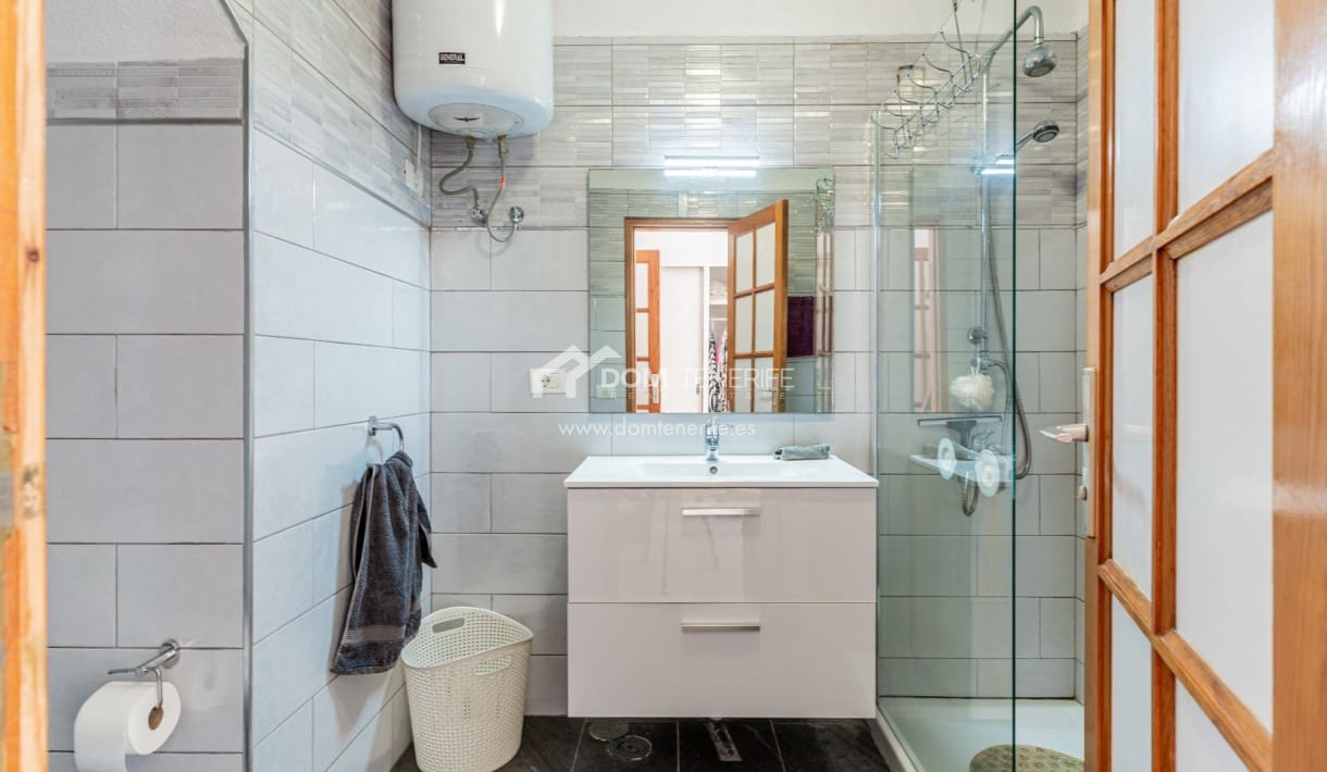 4 slaapkamer Halfvrijstaande villa te koop in Costa Adeje met zwembad - € 599.999 (Ref: 9678282)