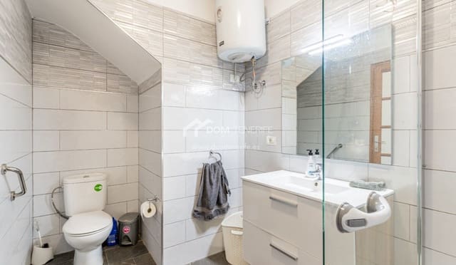 4 slaapkamer Halfvrijstaande villa te koop in San Eugenio Bajo, Adeje met zwembad - € 599.999 (Ref: 9678282)