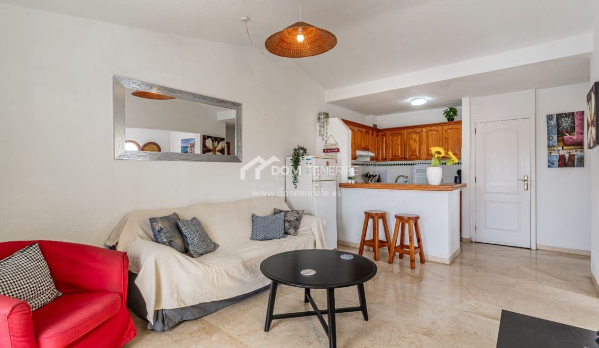 4 slaapkamer Halfvrijstaande villa te koop in Costa Adeje met zwembad - € 599.999 (Ref: 9678282)