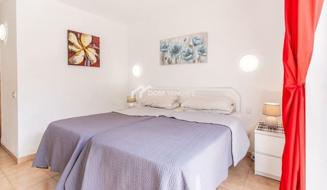 4 slaapkamer Halfvrijstaande villa te koop in San Eugenio Bajo, Adeje met zwembad - € 599.999 (Ref: 9678282)