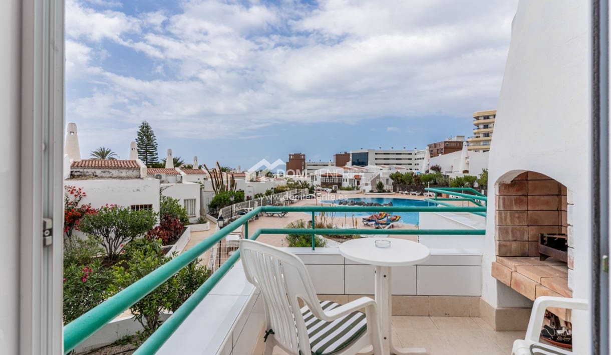 4 slaapkamer Halfvrijstaande villa te koop in Costa Adeje met zwembad - € 599.999 (Ref: 9678282)
