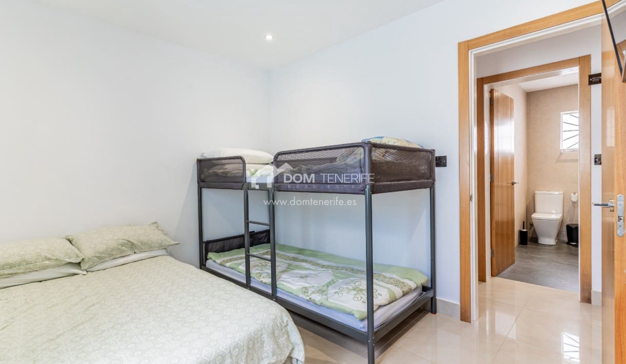 3 chambre Villa/Maison à vendre à Costa Adeje avec piscine - 945 000 € (Ref: 9691486)