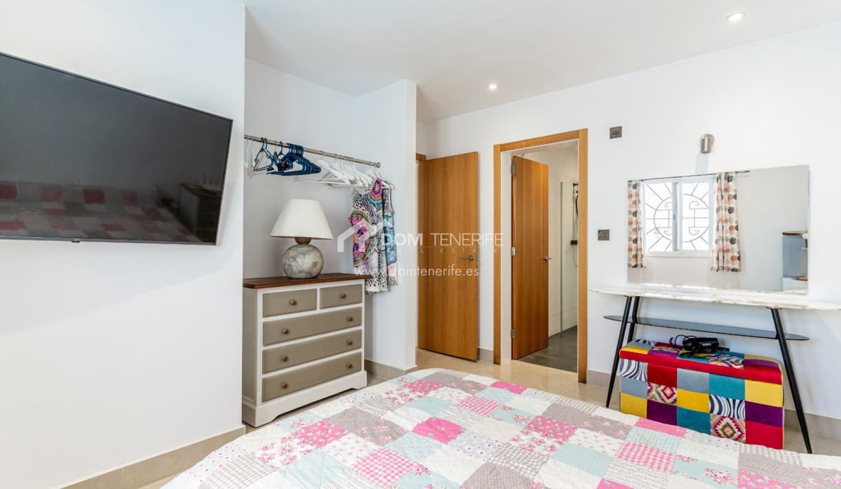 3 chambre Villa/Maison à vendre à Costa Adeje avec piscine - 945 000 € (Ref: 9691486)