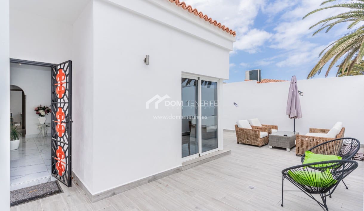 3 chambre Villa/Maison à vendre à Costa Adeje avec piscine - 945 000 € (Ref: 9691486)