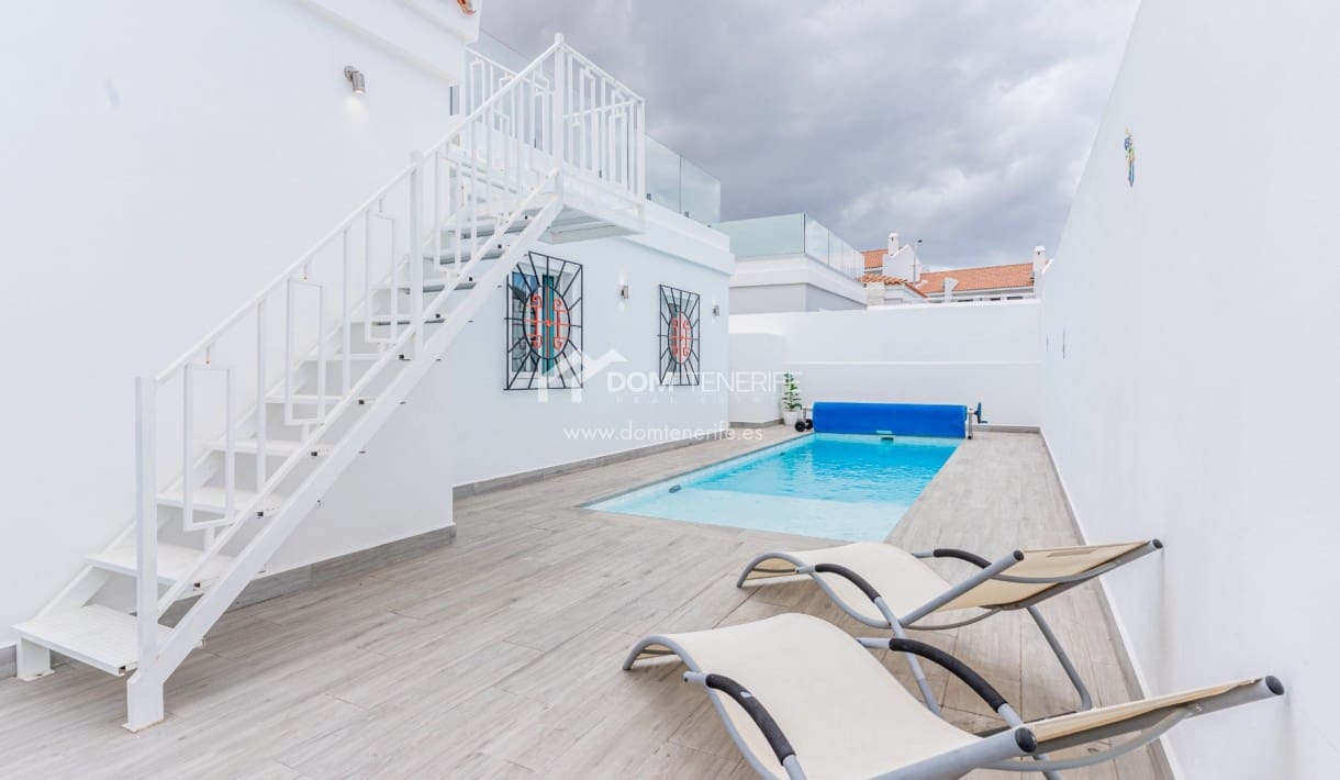 3 chambre Villa/Maison à vendre à Costa Adeje avec piscine - 945 000 € (Ref: 9691486)