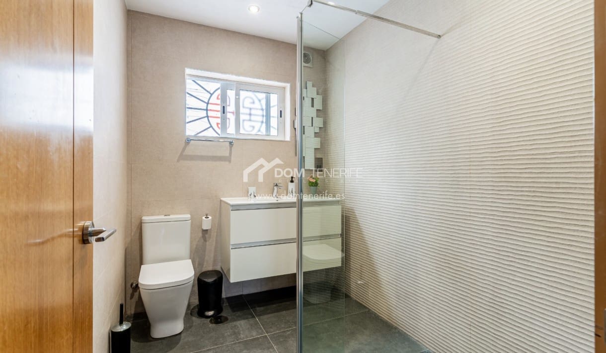 3 chambre Villa/Maison à vendre à Costa Adeje avec piscine - 945 000 € (Ref: 9691486)