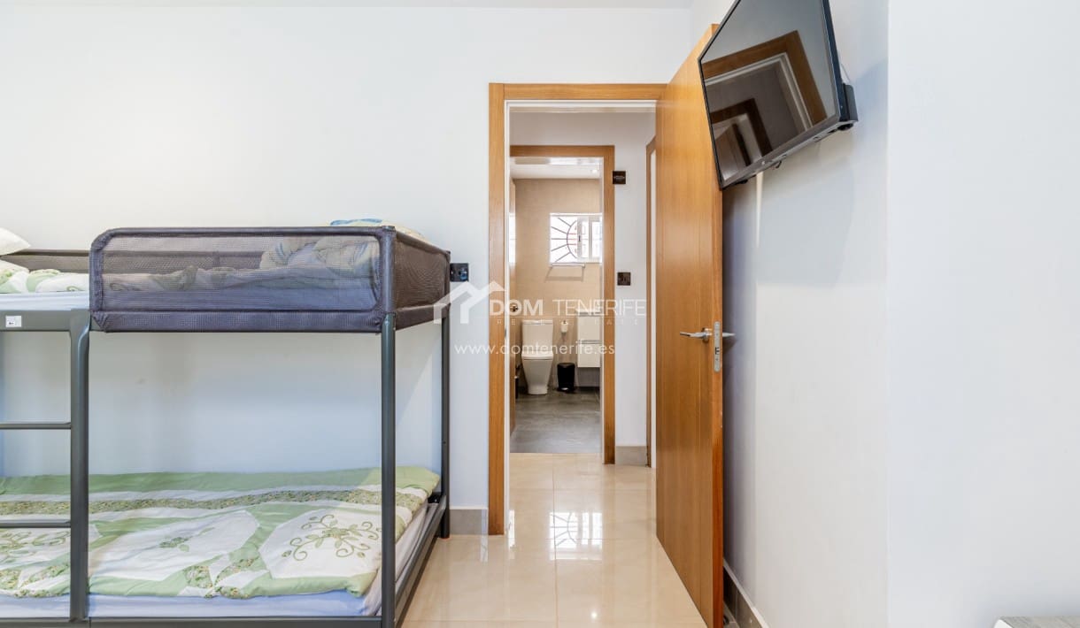 3 chambre Villa/Maison à vendre à Costa Adeje avec piscine - 945 000 € (Ref: 9691486)