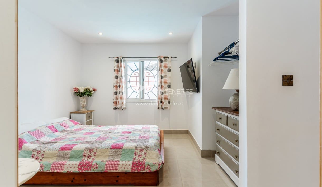 3 chambre Villa/Maison à vendre à Costa Adeje avec piscine - 945 000 € (Ref: 9691486)