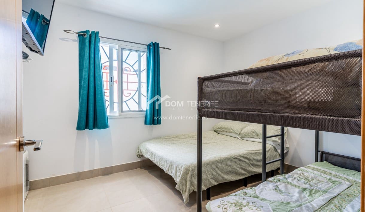 3 chambre Villa/Maison à vendre à Costa Adeje avec piscine - 945 000 € (Ref: 9691486)