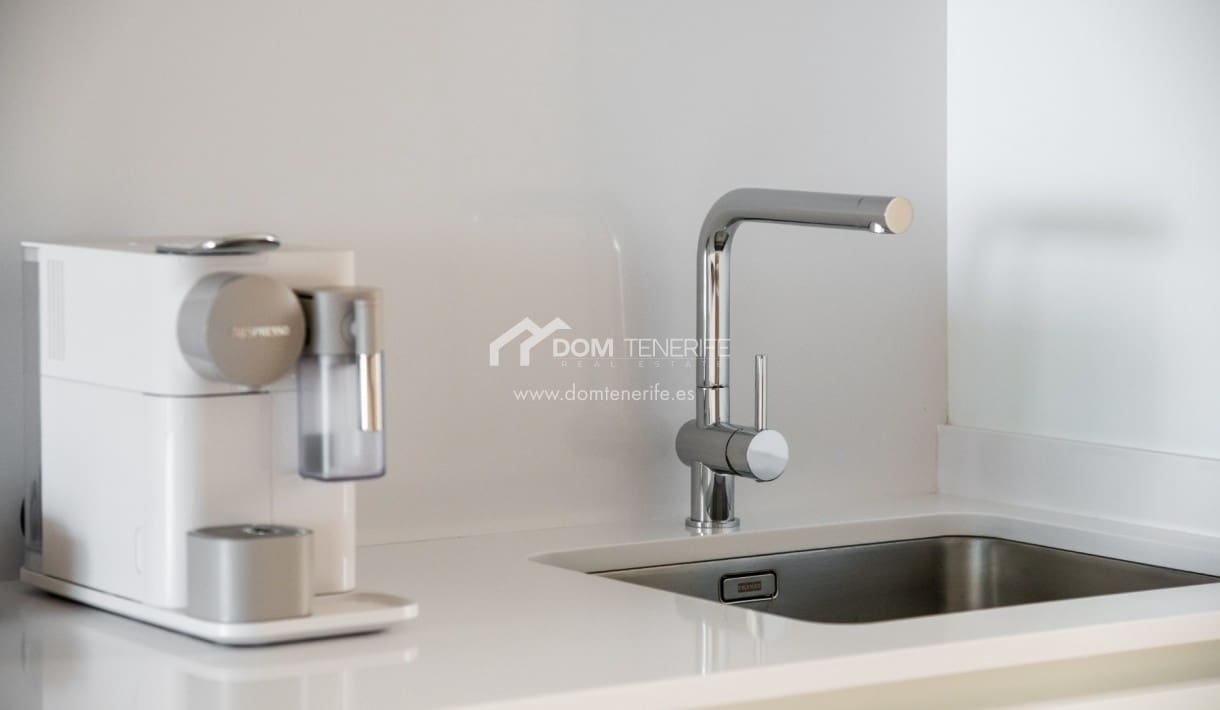 2 soveværelse Lejlighed til salg i Guia de Isora med swimmingpool - € 1.117.000 (Ref: 9699895)