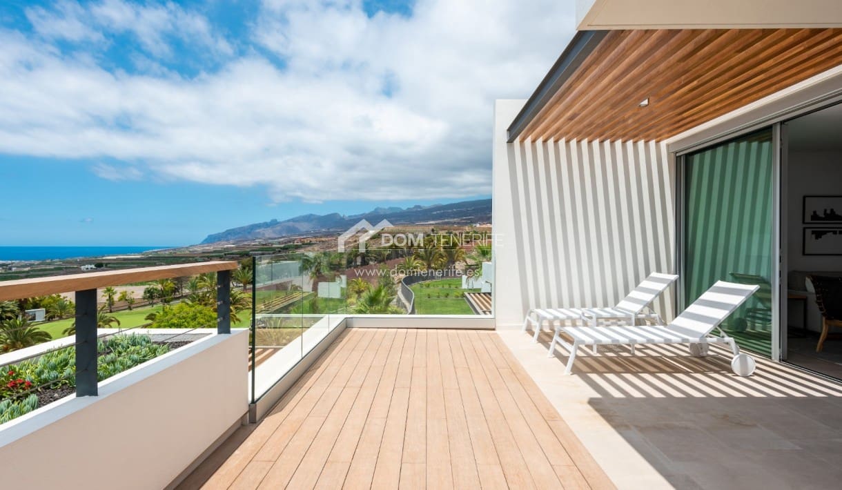 2 quarto Apartamento para venda em Guia de Isora com piscina - 1 066 000 € (Ref: 9699898)