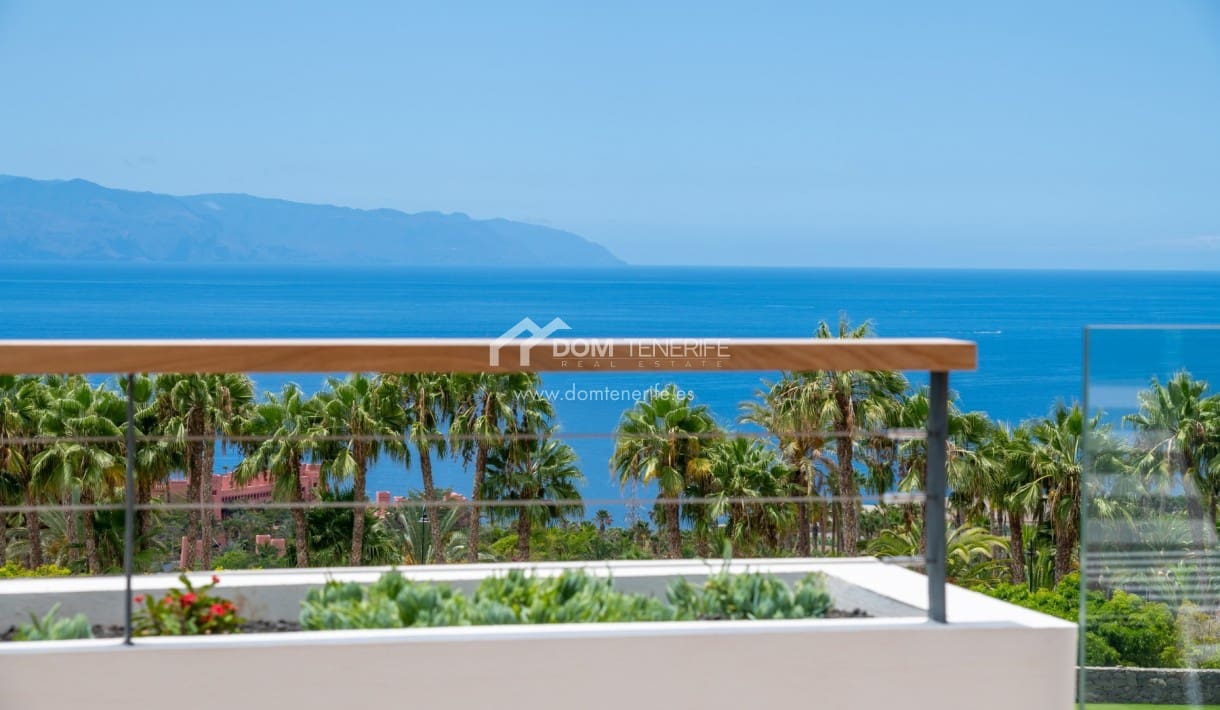 2 quarto Apartamento para venda em Guia de Isora com piscina - 1 066 000 € (Ref: 9699898)