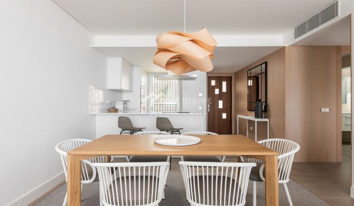 2 quarto Apartamento para venda em Guia de Isora com piscina - 1 066 000 € (Ref: 9699898)