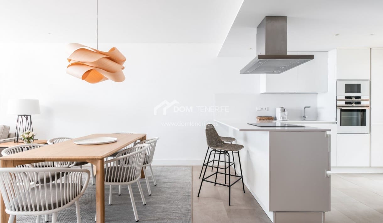 2 quarto Apartamento para venda em Guia de Isora com piscina - 1 066 000 € (Ref: 9699898)