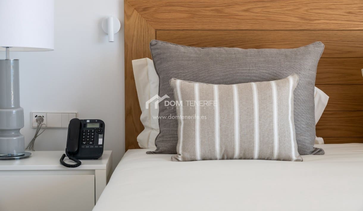 2 quarto Apartamento para venda em Guia de Isora com piscina - 1 066 000 € (Ref: 9699898)