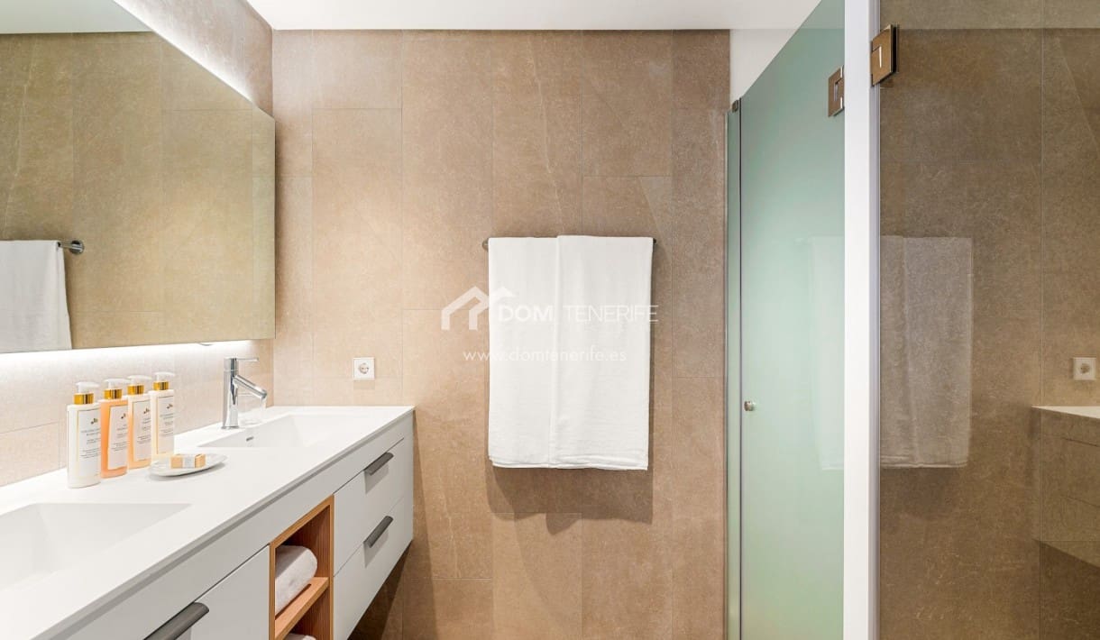 3 bedroom Apartment for sale in Guia de Isora with pool - € 1,553,000 (Ref: 9699899)