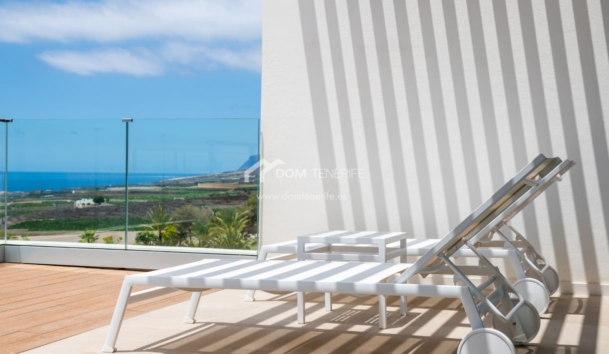 2 bedroom Apartment for sale in Guia de Isora with pool - € 1,142,000 (Ref: 9699901)