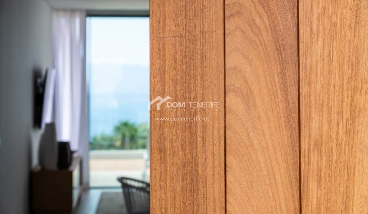 2 bedroom Apartment for sale in Guia de Isora with pool - € 1,117,000 (Ref: 9699904)