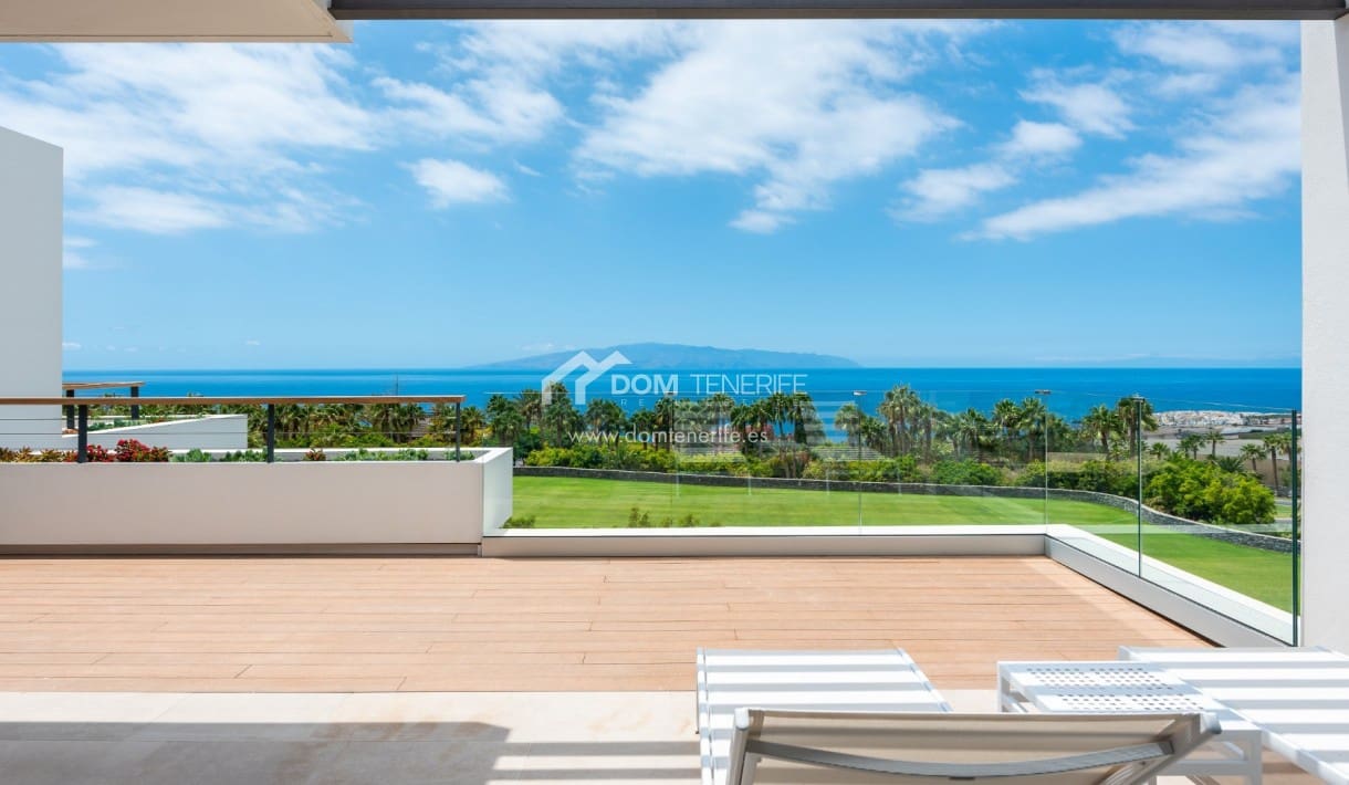 2 bedroom Apartment for sale in Guia de Isora with pool - € 1,117,000 (Ref: 9699905)