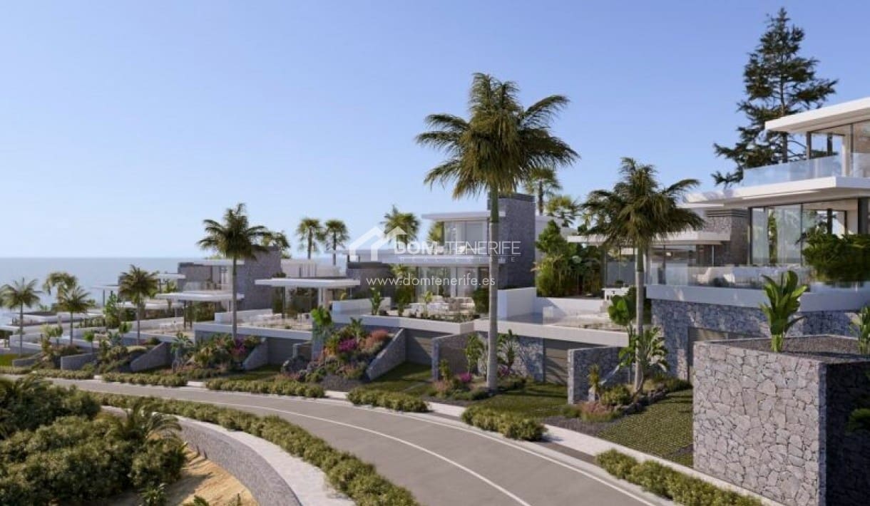 3 bedroom Villa for sale in Guia de Isora with pool garage - € 1,705,000 (Ref: 9700022)