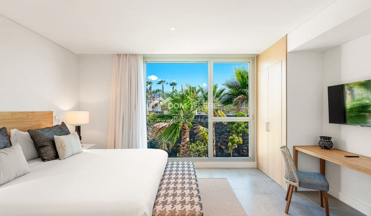 2 bedroom Apartment for sale in Guia de Isora with pool - € 1,015,000 (Ref: 9700023)