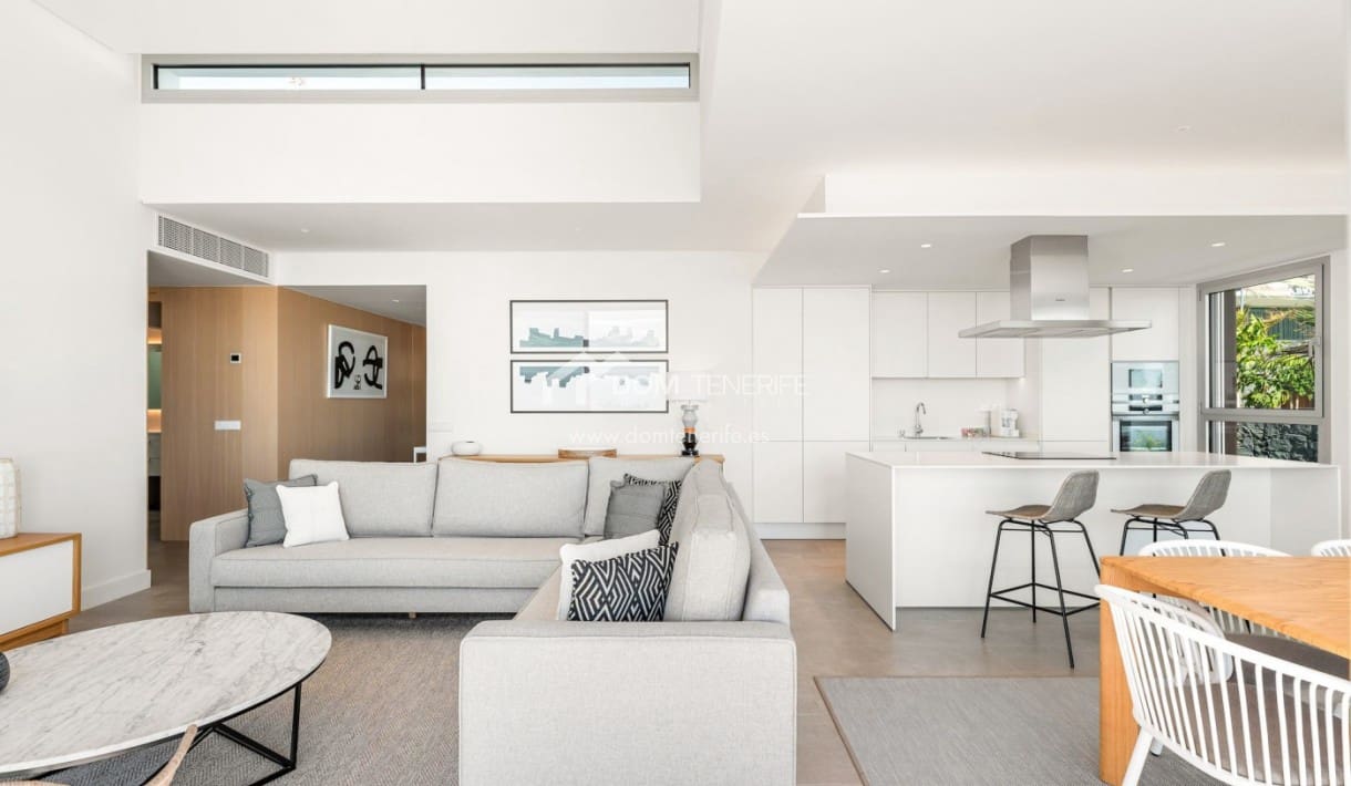 Apartamento de 2 habitaciones en Guía de Isora en venta con piscina - 980.000 € (Ref: 9700026)