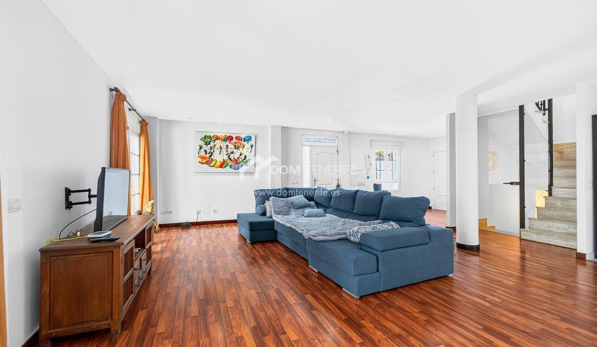 Chalet de 5 habitaciones en Los Cristianos en venta con piscina - 1.790.000 € (Ref: 9719385)