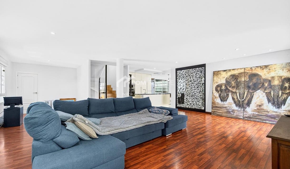 Chalet de 5 habitaciones en Los Cristianos en venta con piscina - 1.790.000 € (Ref: 9719385)