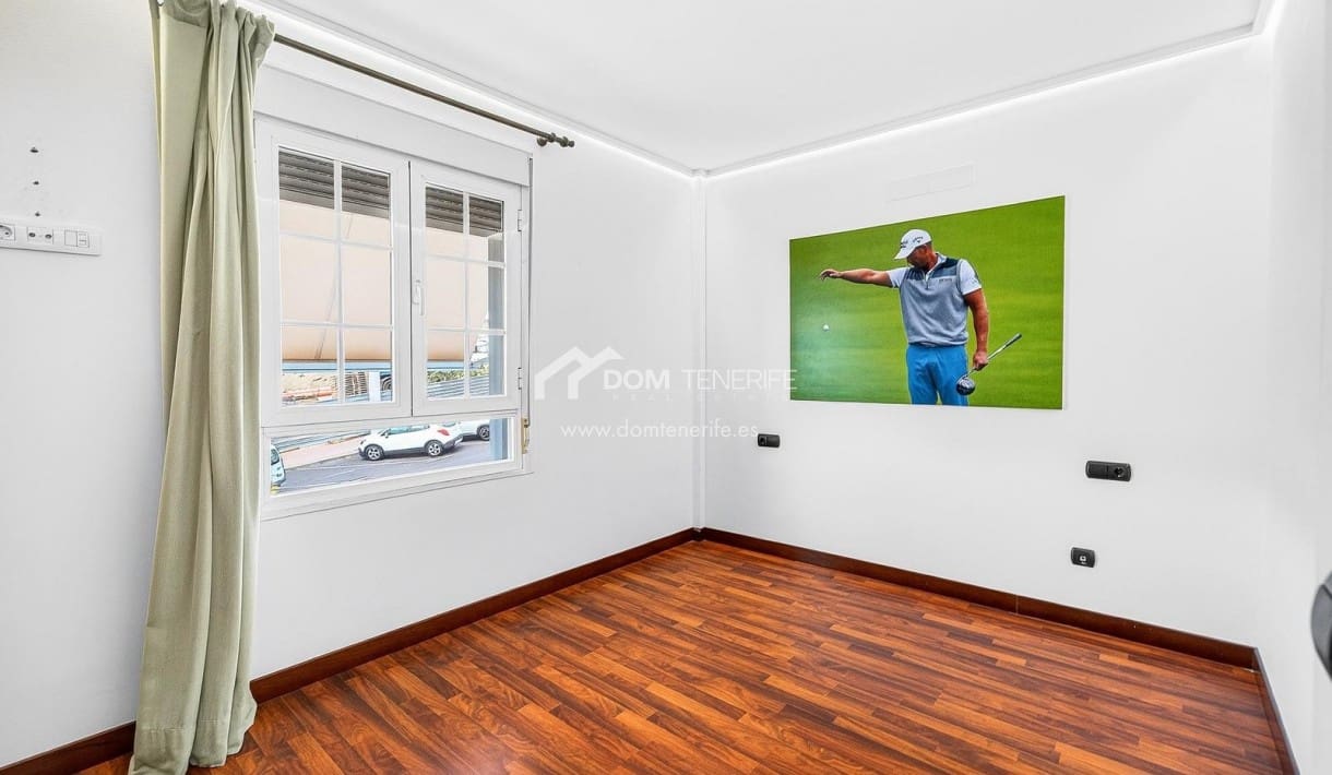 Chalet de 5 habitaciones en Los Cristianos en venta con piscina - 1.790.000 € (Ref: 9719385)