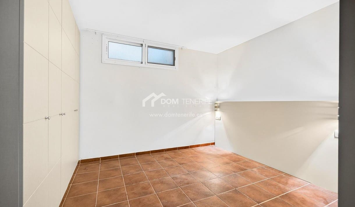 Chalet de 5 habitaciones en Los Cristianos en venta con piscina - 1.790.000 € (Ref: 9719385)