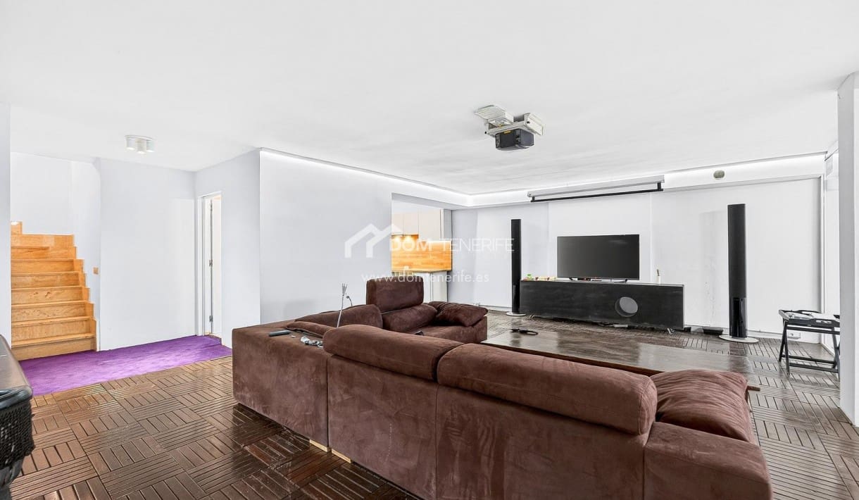 Chalet de 5 habitaciones en Los Cristianos en venta con piscina - 1.790.000 € (Ref: 9719385)