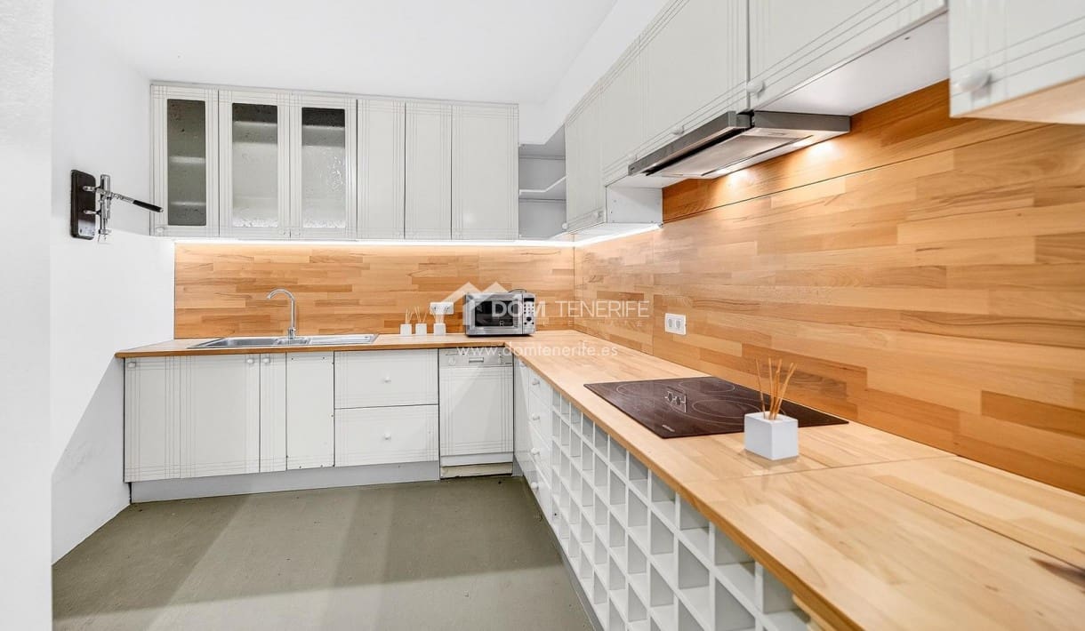 Chalet de 5 habitaciones en Los Cristianos en venta con piscina - 1.790.000 € (Ref: 9719385)