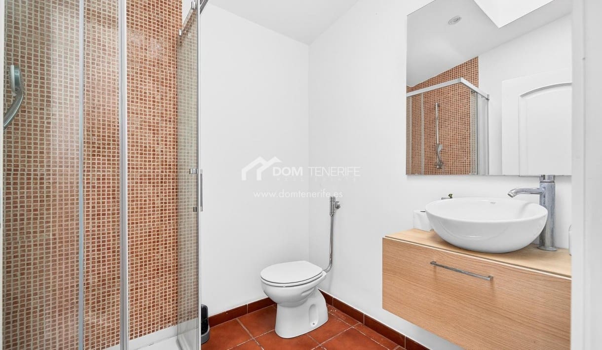 Chalet de 5 habitaciones en Los Cristianos en venta con piscina - 1.790.000 € (Ref: 9719385)