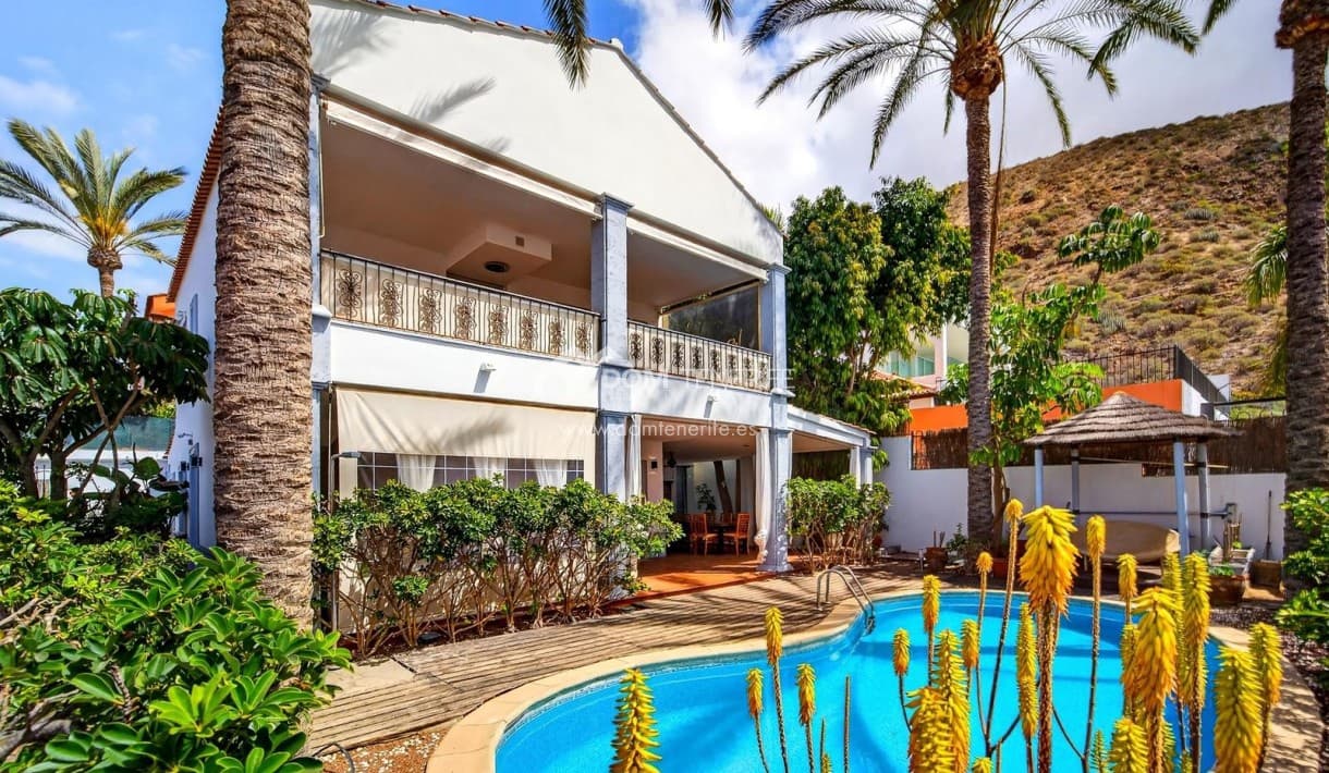 Chalet de 5 habitaciones en Los Cristianos en venta con piscina - 1.790.000 € (Ref: 9719385)