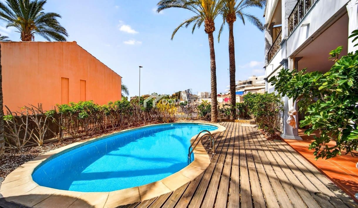 Chalet de 5 habitaciones en Los Cristianos en venta con piscina - 1.790.000 € (Ref: 9719385)