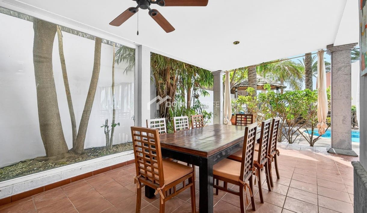 Chalet de 5 habitaciones en Los Cristianos en venta con piscina - 1.790.000 € (Ref: 9719385)