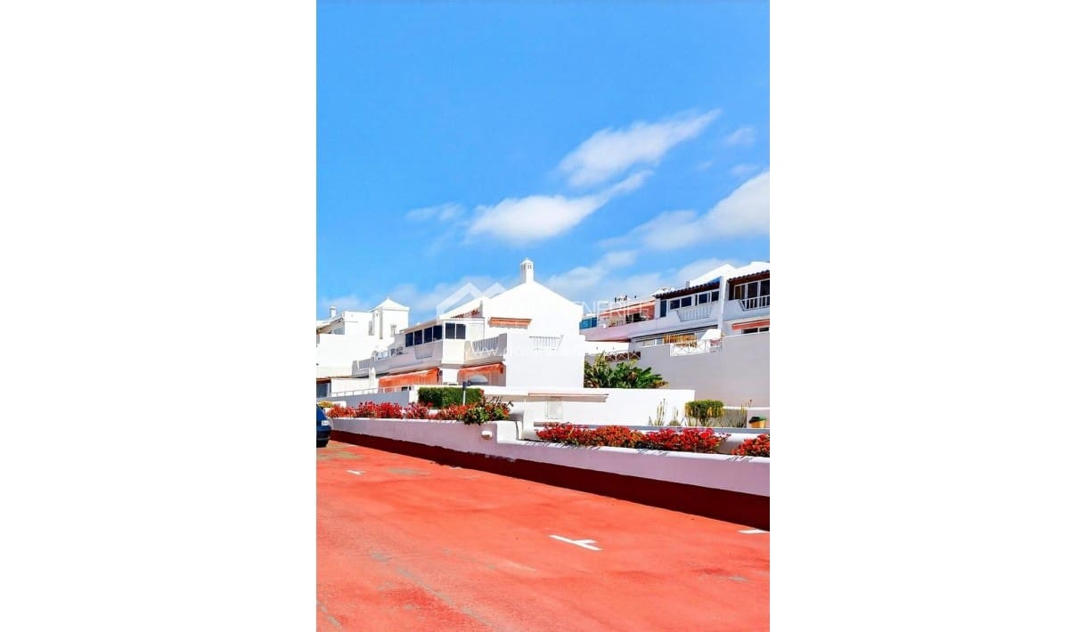 2 bedroom Apartment for sale in Playa Paraiso with pool - € 475,000 (Ref: 9730860)