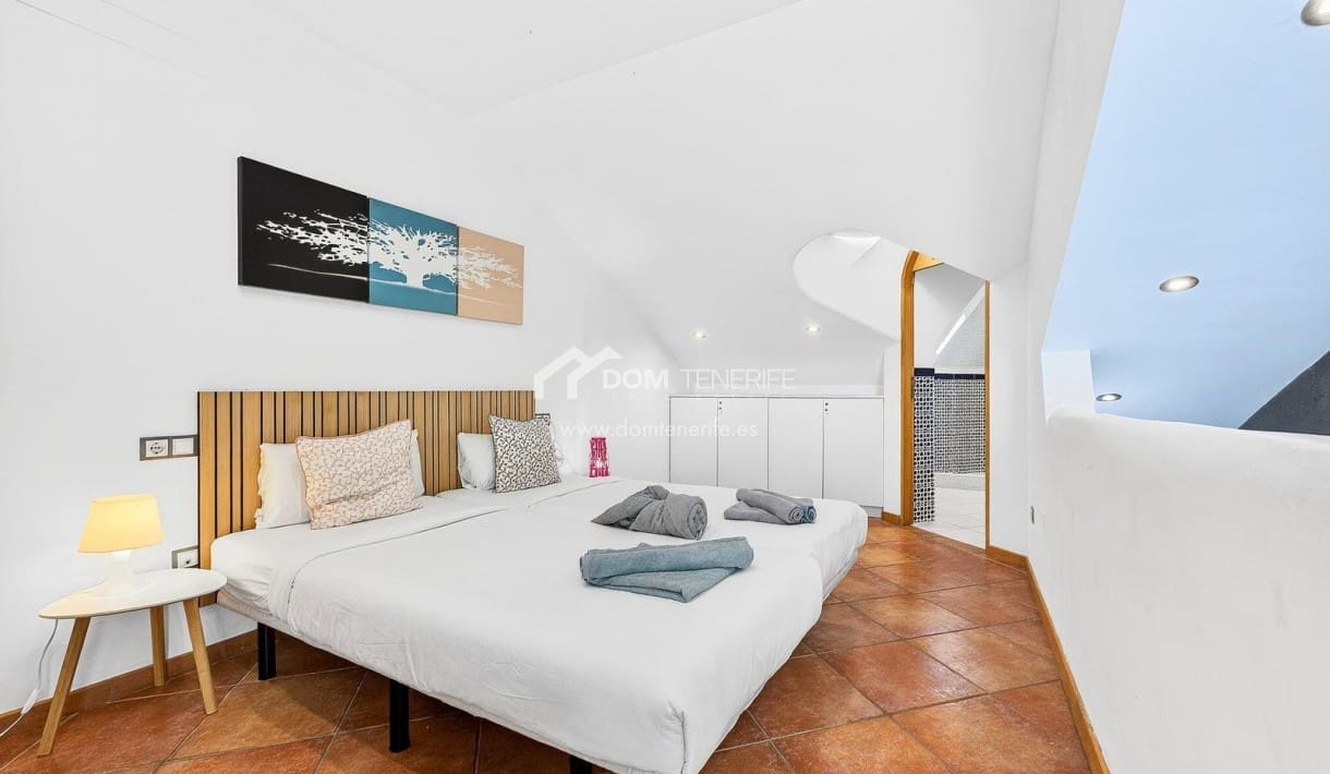 2 bedroom Apartment for sale in Playa Paraiso with pool - € 475,000 (Ref: 9730860)