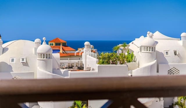 Apartamento de 2 habitaciones en Playa Paraiso, Adeje en venta con piscina - 475.000 € (Ref: 9730860)