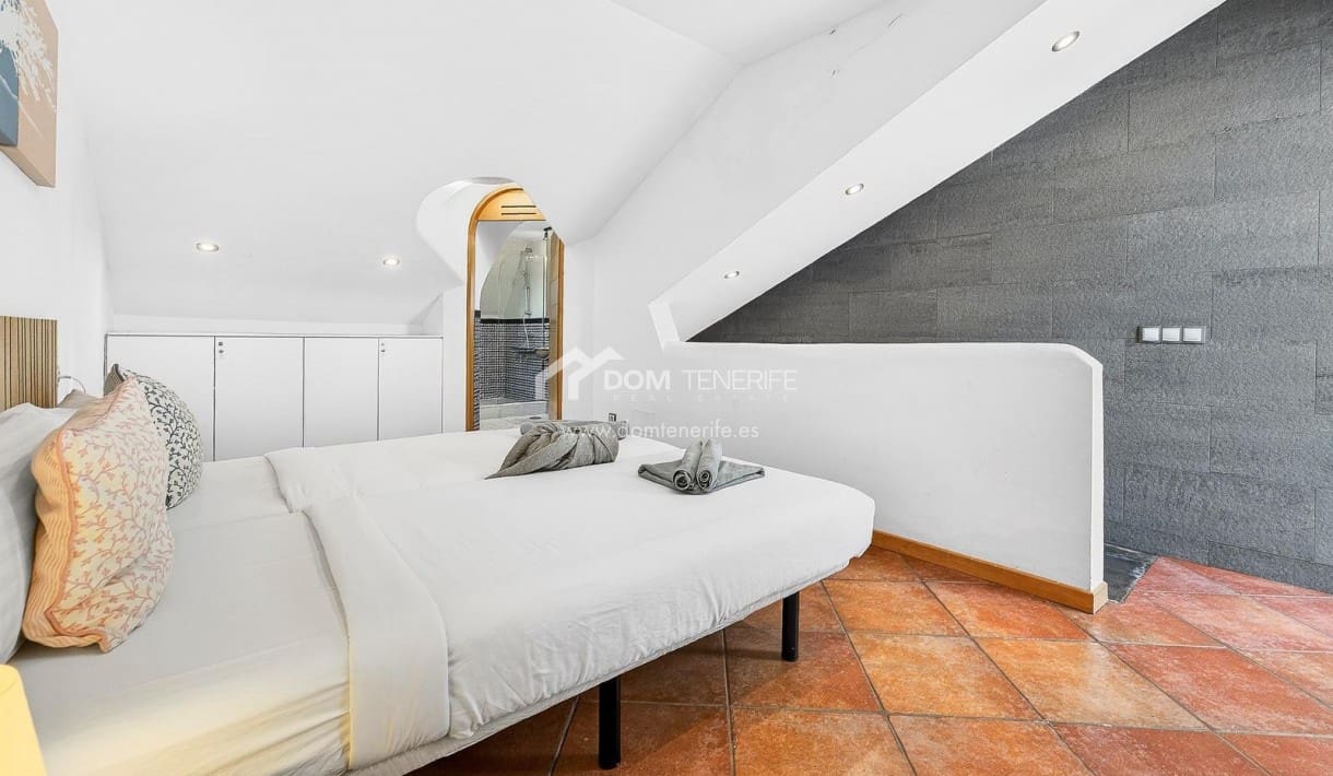 2 bedroom Apartment for sale in Playa Paraiso with pool - € 475,000 (Ref: 9730860)