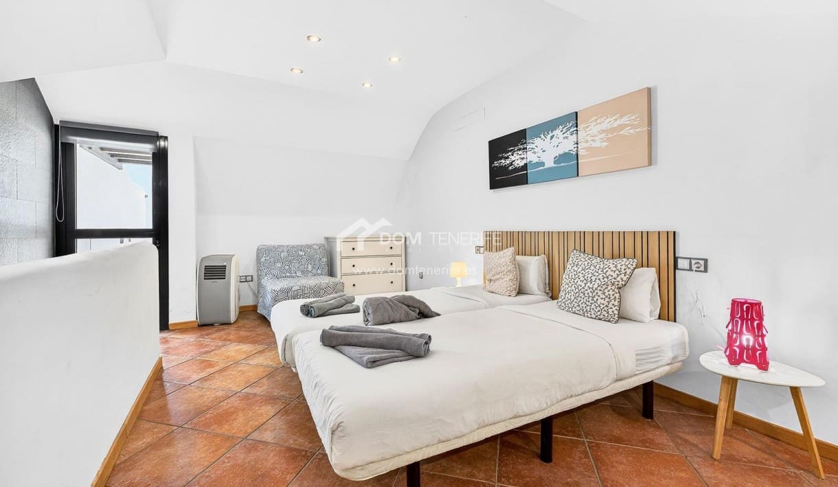 2 bedroom Apartment for sale in Playa Paraiso with pool - € 475,000 (Ref: 9730860)