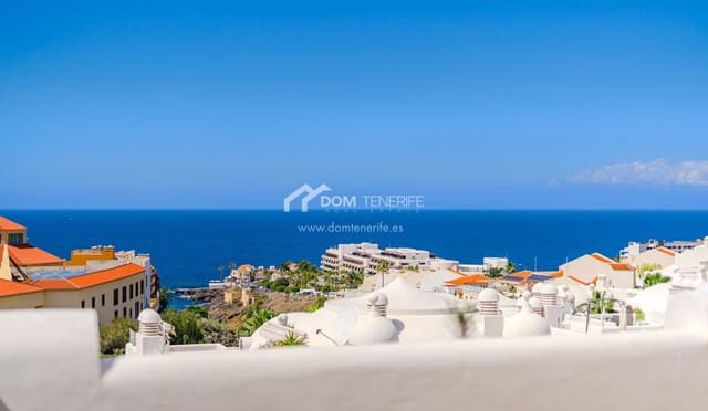 Apartamento de 2 habitaciones en Playa Paraiso, Adeje en venta con piscina - 475.000 € (Ref: 9730860)