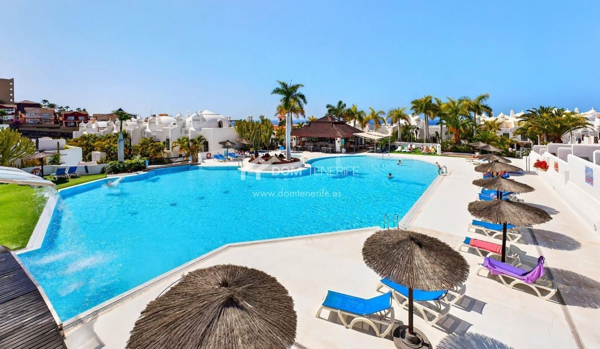 2 bedroom Apartment for sale in Playa Paraiso with pool - € 475,000 (Ref: 9730860)