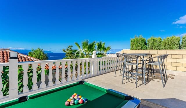 6 chambre Villa/Maison à vendre à Guía de Isora avec piscine garage - 1 280 000 € (Ref: 9730861)