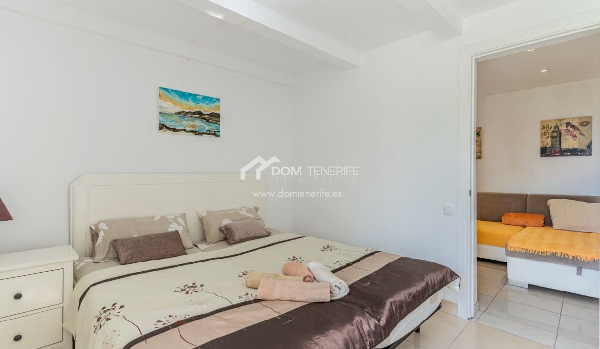 4 bedroom Villa for sale in Valle de San Lorenzo with garage - € 580,000 (Ref: 9731367)