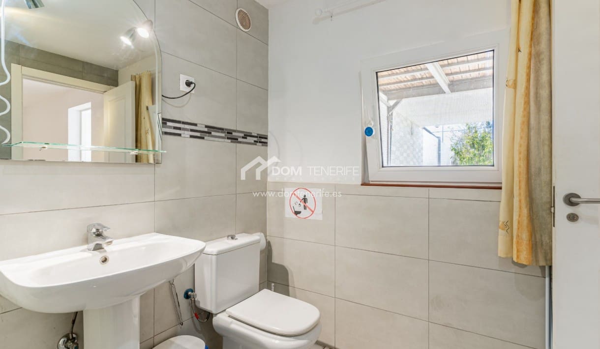 4 bedroom Villa for sale in Valle de San Lorenzo with garage - € 580,000 (Ref: 9731367)