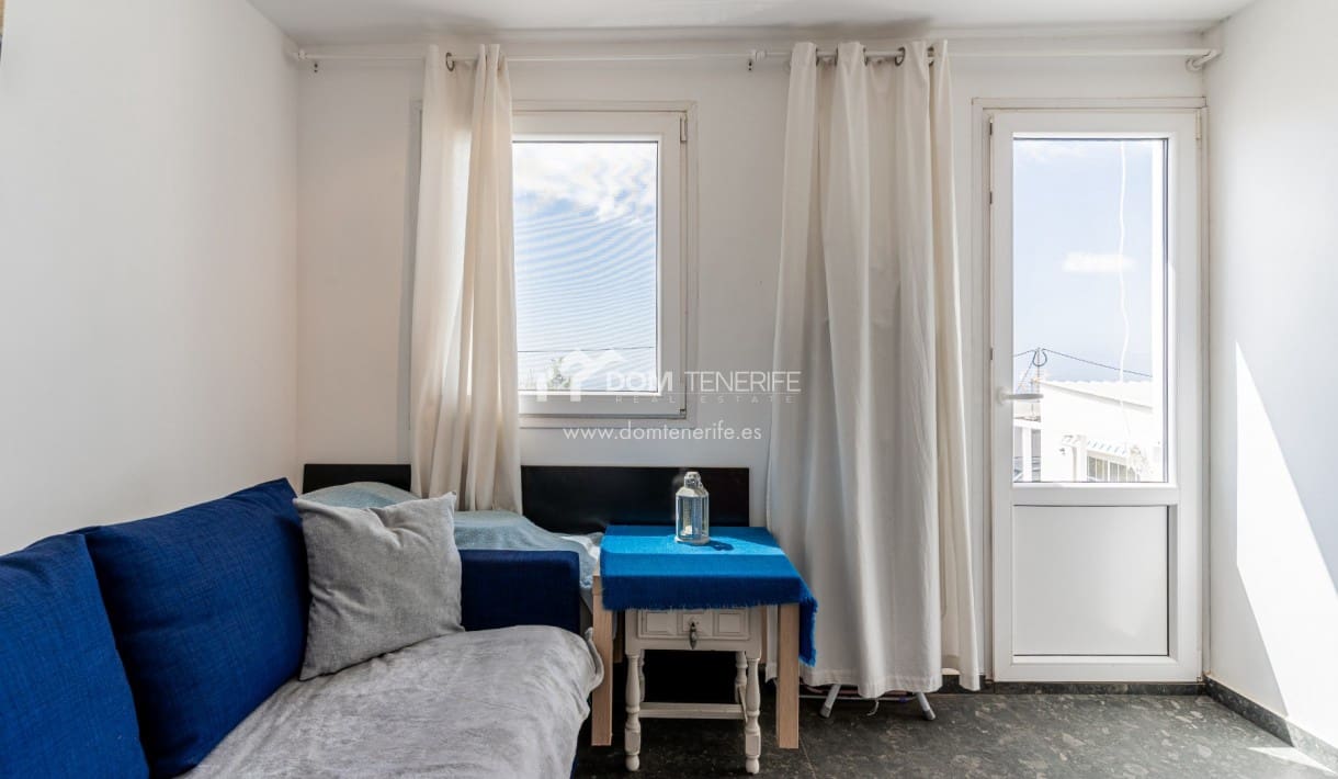 4 bedroom Villa for sale in Valle de San Lorenzo with garage - € 580,000 (Ref: 9731367)