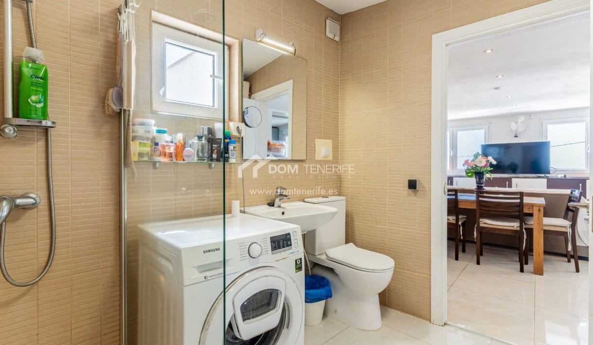 4 bedroom Villa for sale in Valle de San Lorenzo with garage - € 580,000 (Ref: 9731367)