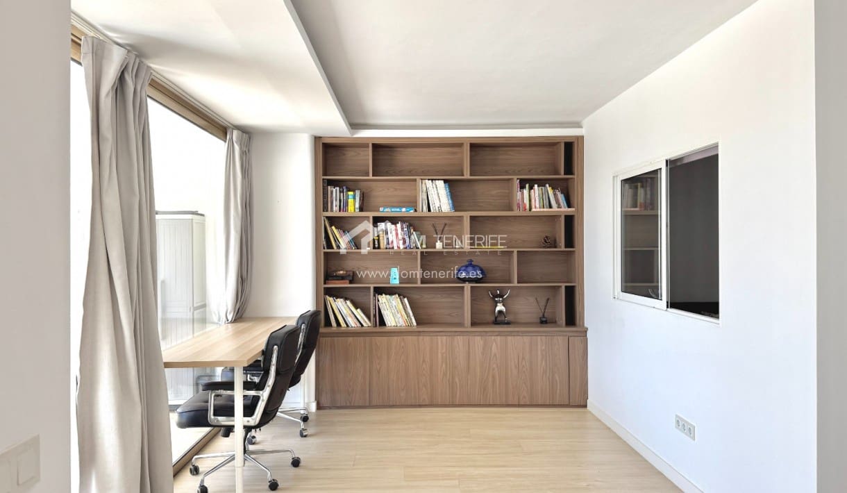 3 bedroom Apartment for sale in Marazul with pool garage - € 580,000 (Ref: 9739307)